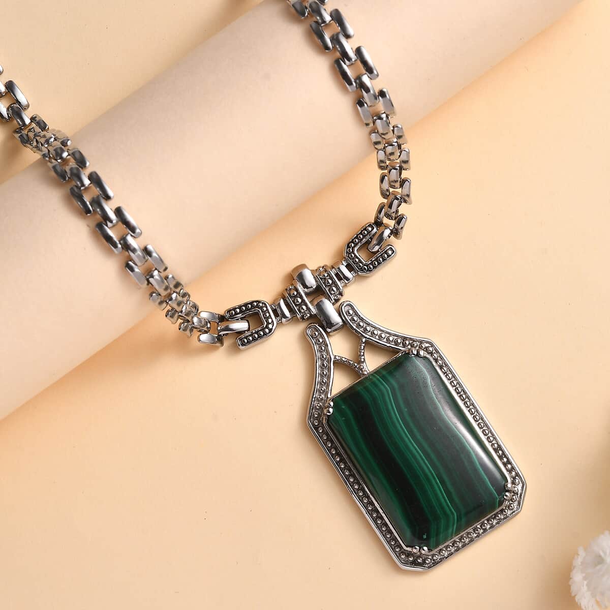 African Malachite Men's Necklace 18 Inches in Stainless Steel 48.40 ctw image number 1