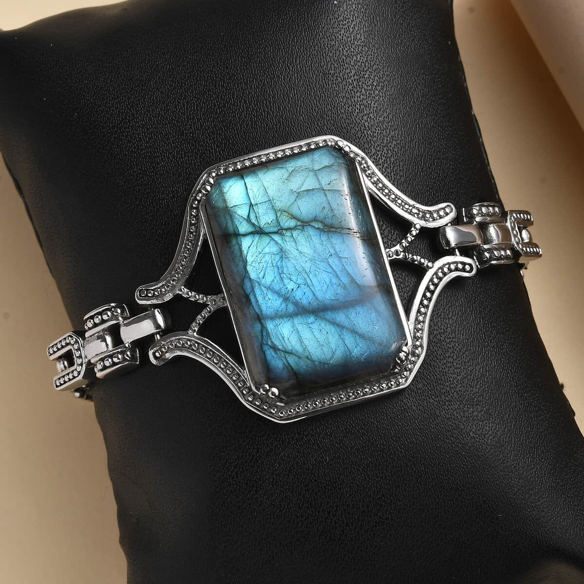 Malagasy Labradorite Bracelet in Stainless Steel (6.50-8.50In) 44.40 ctw image number 1