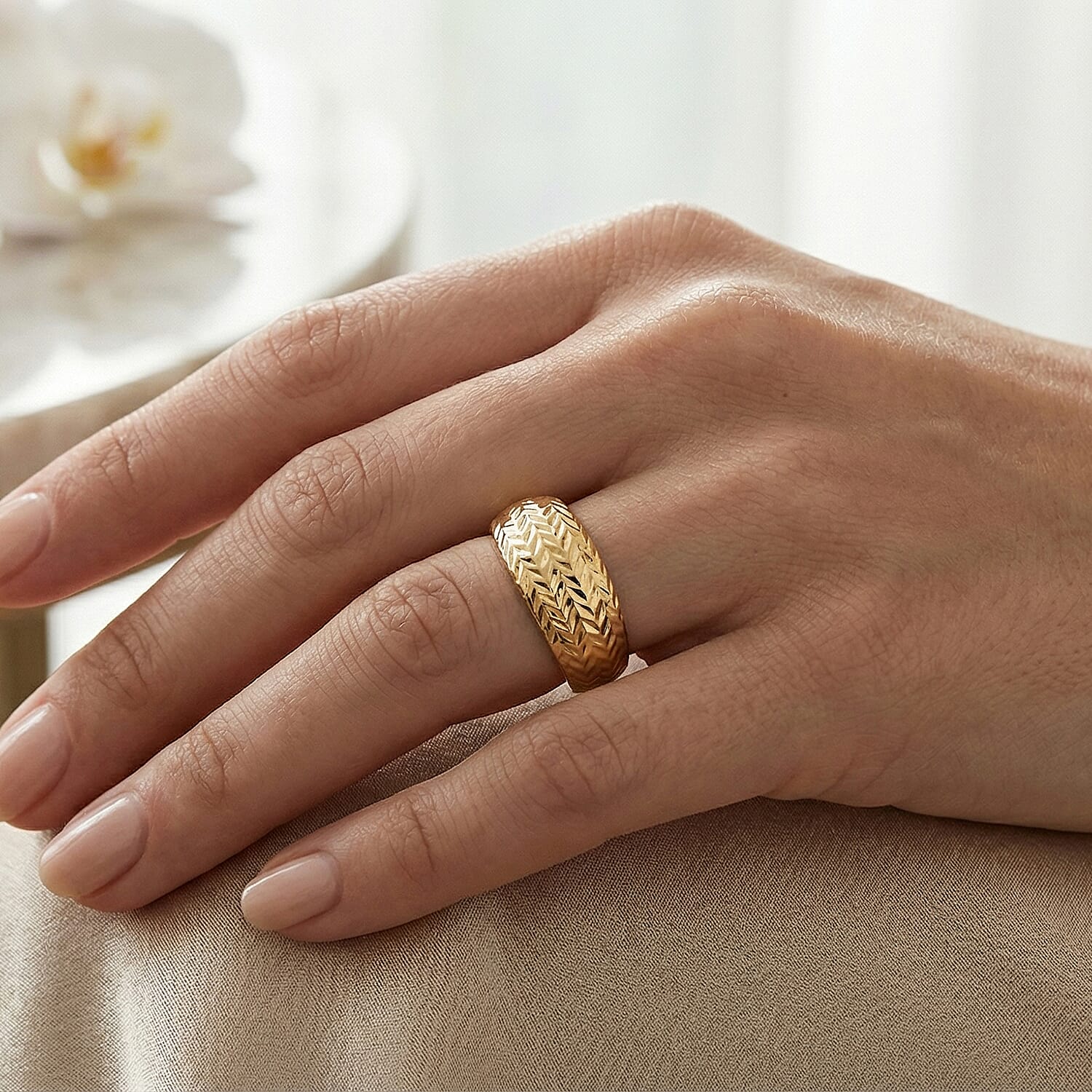 Italian 10K Yellow Gold Tapered Diamond-Cut Ring 1.50 Grams (Size 7.0)