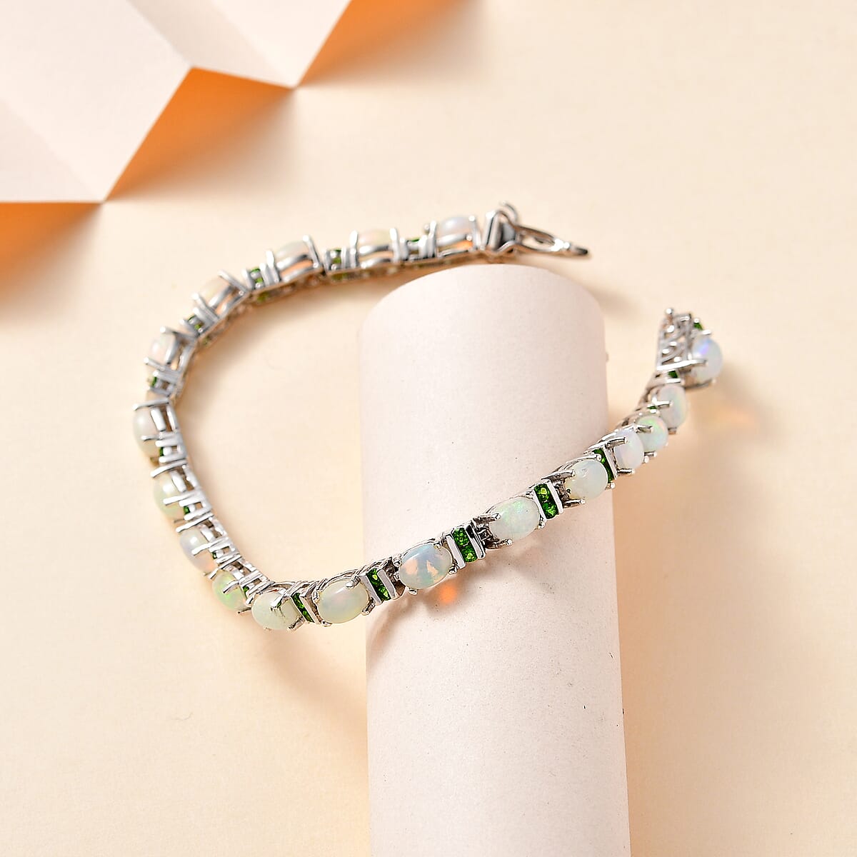 Premium Ethiopian Welo Opal and Chrome Diopside Bracelet in Platinum Over Sterling Silver (6.50 In) 6.35 ctw image number 1