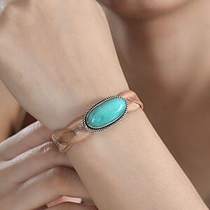 Artisan Crafted Sierra Nevada Turquoise Leather Cord Bracelet in Sterling Silver (7.25-8.50In) 14.50 ctw