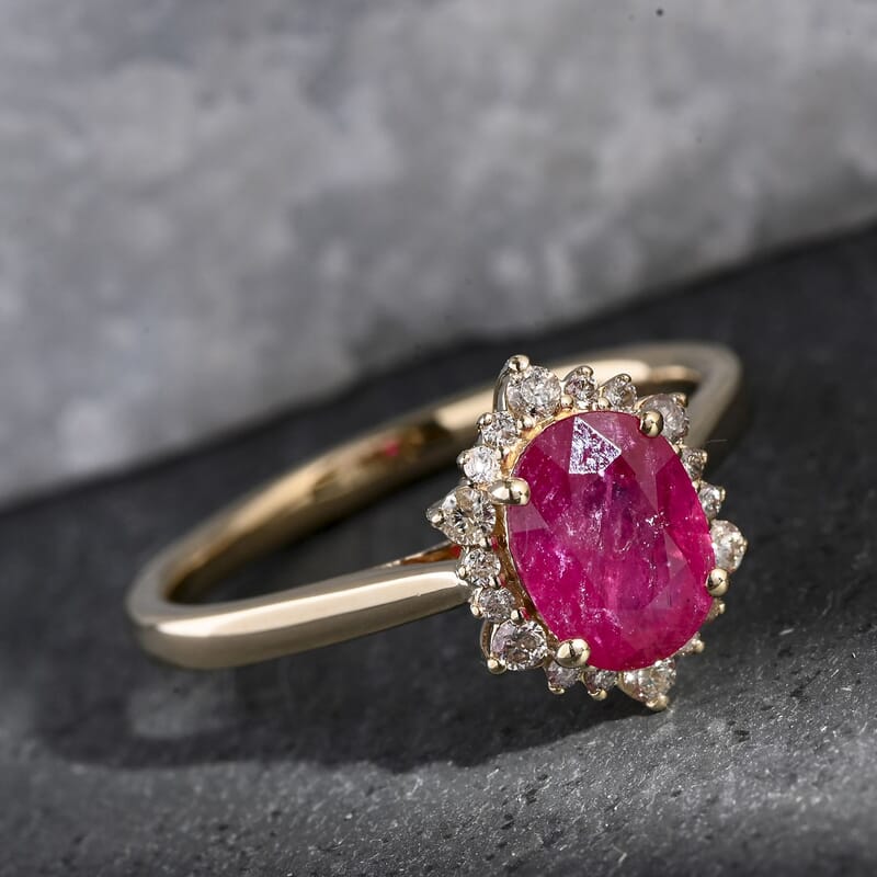 Luxoro 14K Yellow Gold AAA Montepuez Ruby and G-H I2 Diamond Ring (Size 10.0) 1.60 ctw