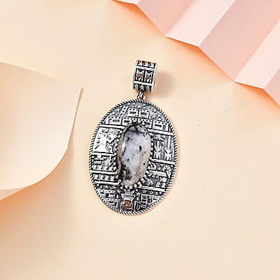 Artisan Crafted White Buffalo Pendant in Sterling Silver 9.30 ctw