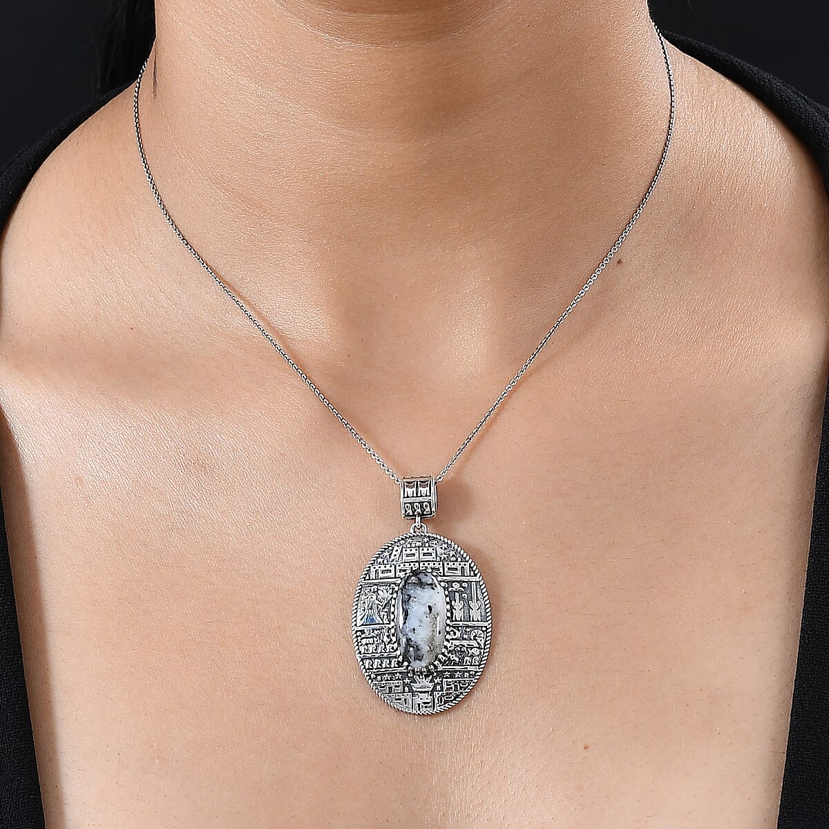 Artisan Crafted White Buffalo Pendant in Sterling Silver 9.30 ctw image number 2