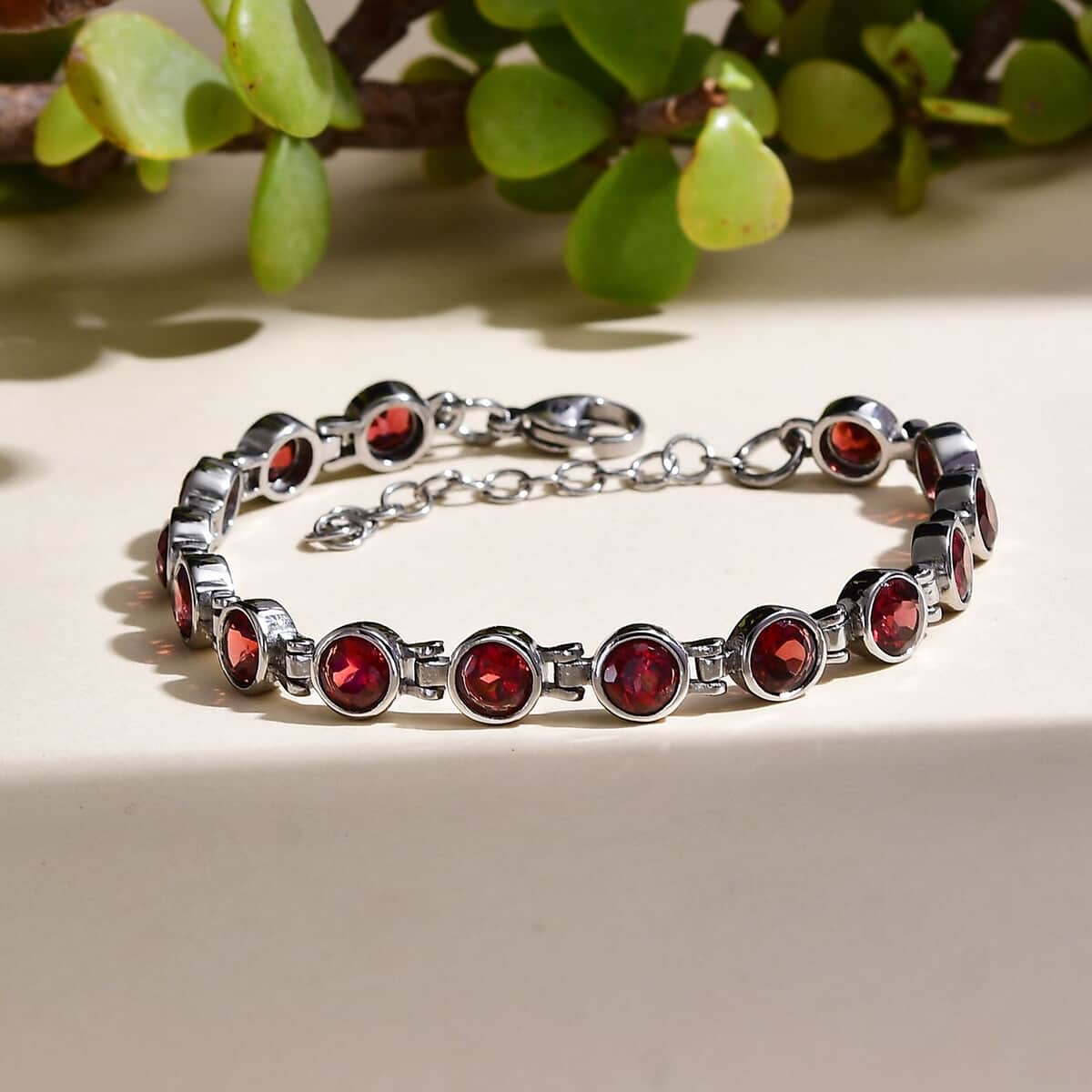 Mozambique Garnet Link Bracelet in Stainless Steel (6.50 In) 8.50 ctw image number 1