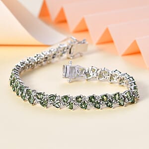 D'Joy Madagascar Green Apatite and White Zircon Bracelet in Rhodium Over Sterling Silver (7.25 In) 11.20 ctw