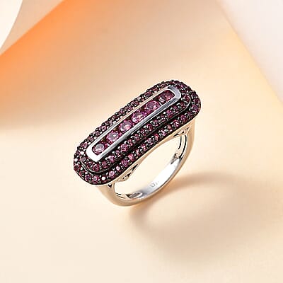 Tanzanian Wine Garnet Ring in Rhodium Over Sterling Silver (Size 10.0) 1.65 ctw