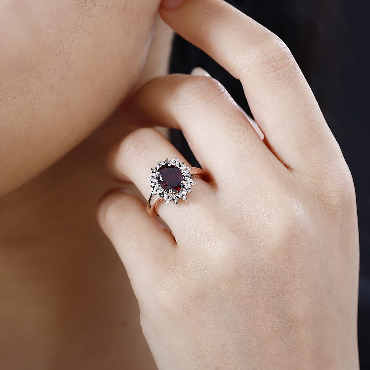 D'Joy Tanzanian Wine Garnet, Natural Champagne and White Diamond Sunflower Ring in 18K Vermeil Rose Gold Over Sterling Silver (Size 7.0) 2.35 ctw image number 2