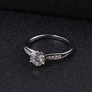 Moissanite 0.90 ctw Ring in Rhodium Over Sterling Silver (Size 6.5)