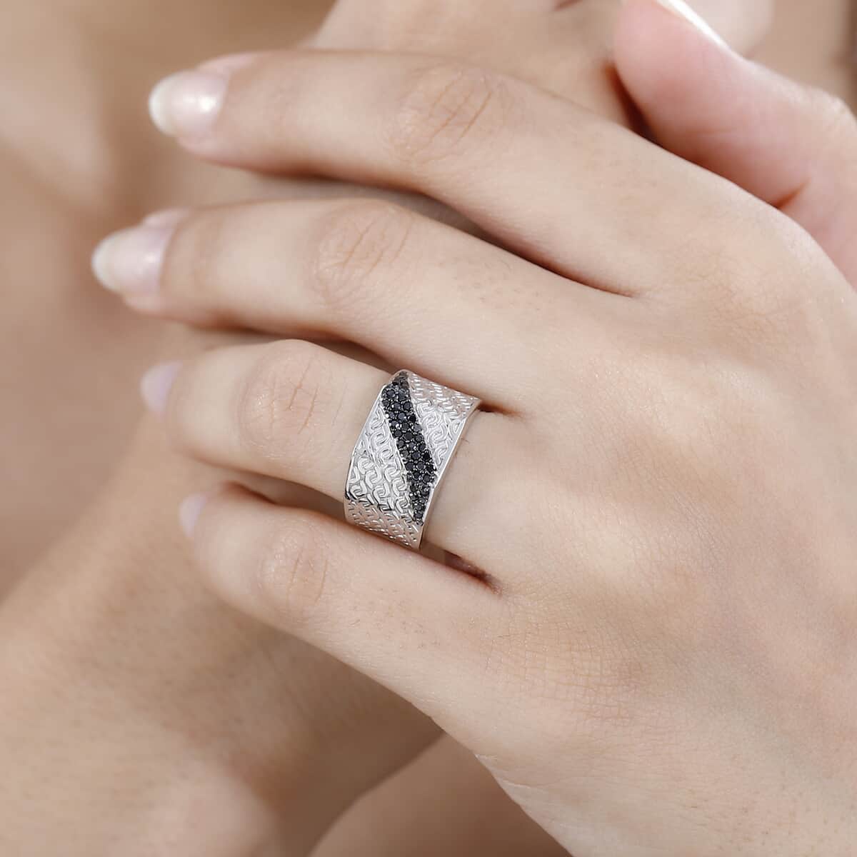 GP Royal Art Deco Collection Black Diamond Ring in Rhodium Over Sterling Silver (Size 10.0) 0.25 ctw image number 2