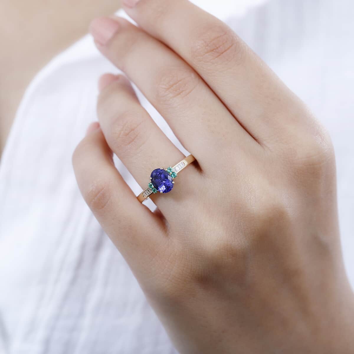 Luxoro AAA Tanzanite, AAAA Boyaca Colombian Emerald and I2 Diamond 1.50 ctw Ring in 14K Yellow Gold (Size 9.0) image number 2