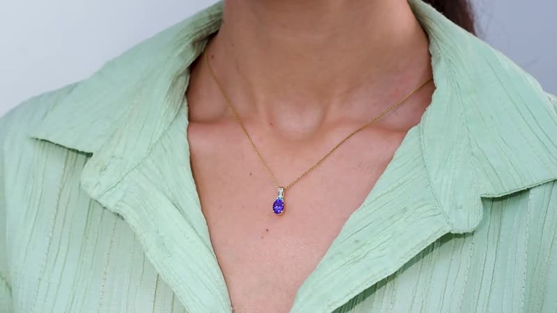 Luxoro 14K Yellow Gold AAA Tanzanite, AAAA Boyaca Colombian Emerald and G-H I2 Diamond Pendant without Chain 1.50 ctw