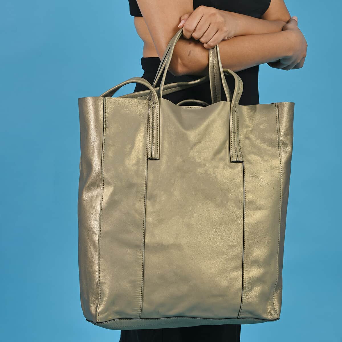 Golden Genuine Leather Unlined Metallic Tote Bag image number 1