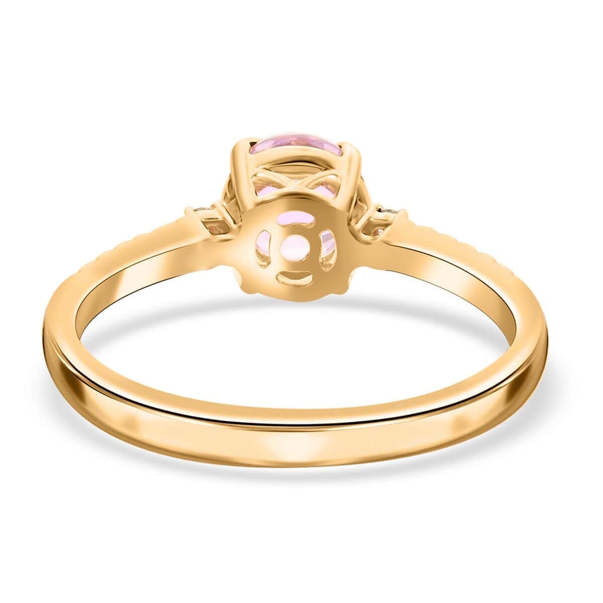 Luxoro 14K Yellow Gold AAA Patroke Kunzite and G-H I2 Diamond Ring (Size 7.5) 2.00 ctw image number 4
