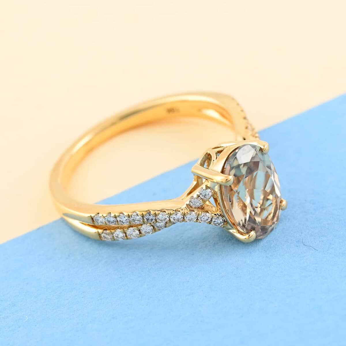 Certified and Appraised Iliana 18K Yellow Gold AAA Turkizite and G-H SI Diamond Ring (Size 5.0) 1.85 ctw image number 1