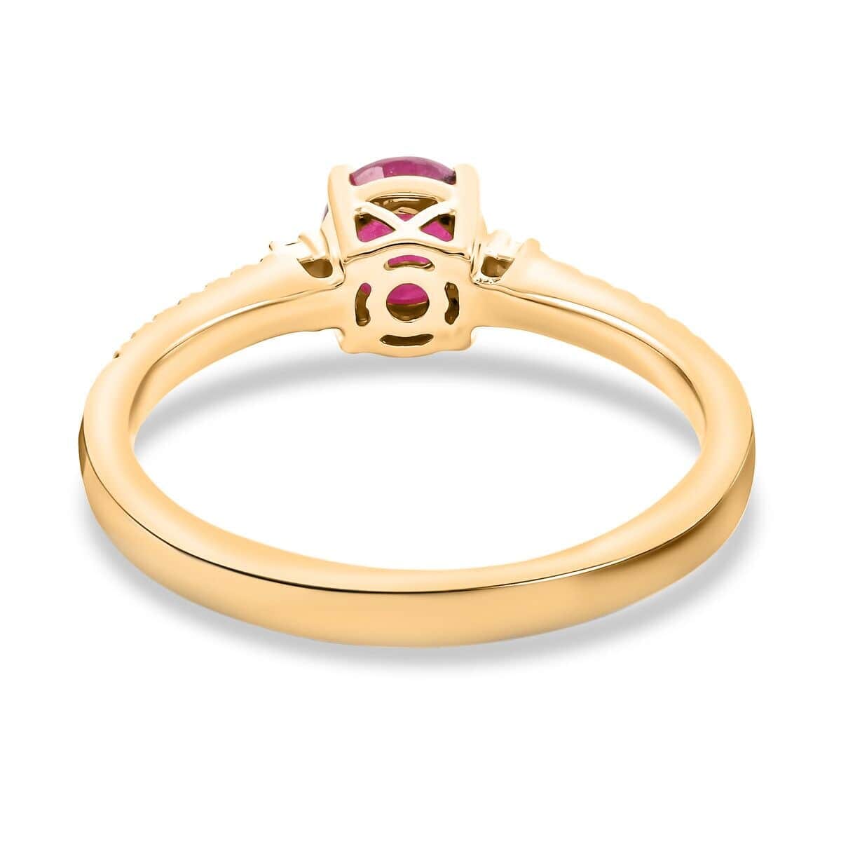 Certified & Appraised Luxoro 14K Yellow Gold AAA Montepuez Ruby and I2 Diamond Ring (Size 5.5) 1.20 ctw image number 4