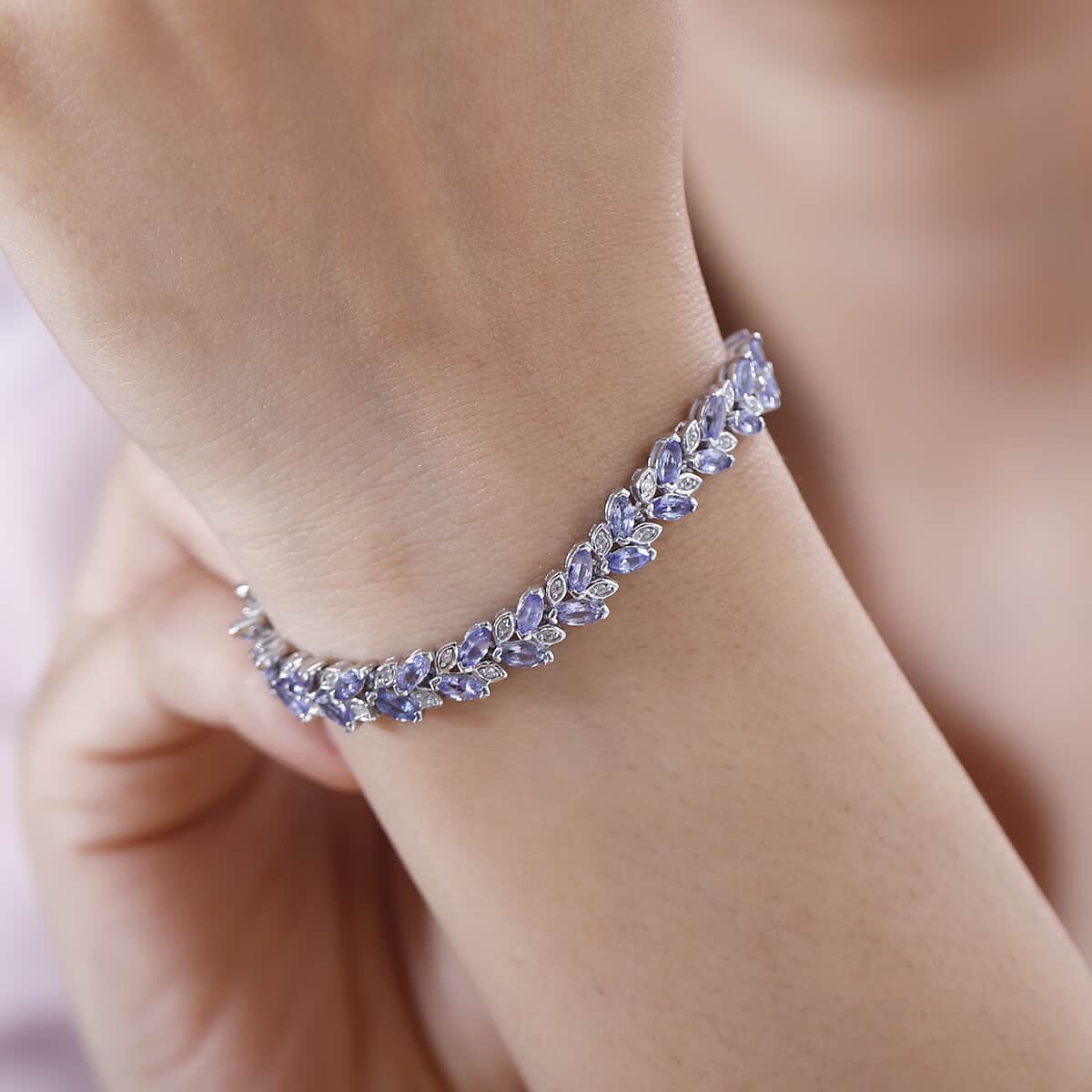 Tanzanite and White Zircon Leaf Bracelet in Platinum Over Sterling Silver (7.25 In) 9.20 ctw image number 2