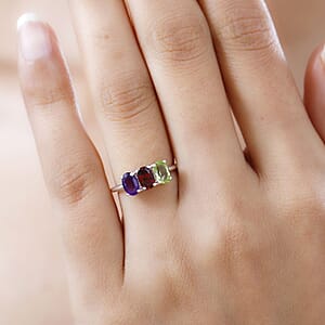 D'Joy Peridot, Mozambique Garnet and Amethyst 3 Stone Ring in Sterling Silver (Size 7.0) 1.40 ctw