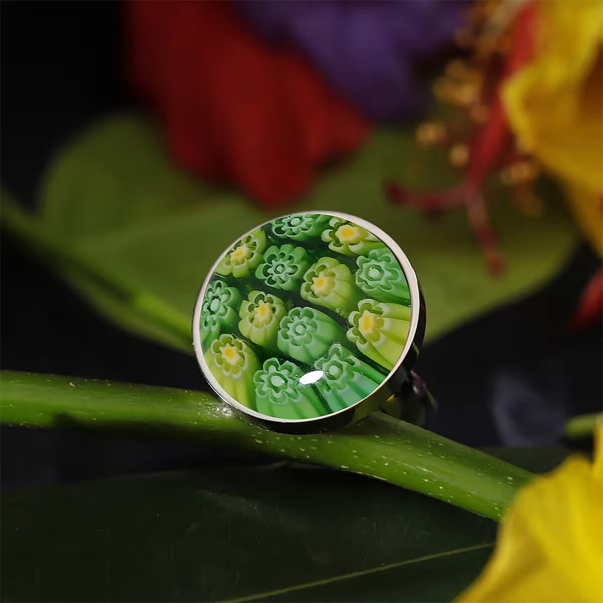 Green Color Murano Style Ring in Stainless Steel (Size 8.0) image number 1