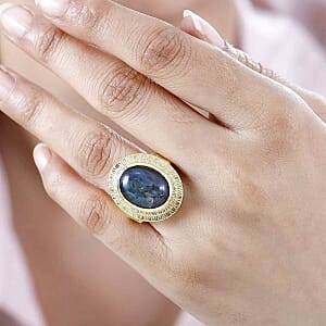 AAA Labradorite 11.00 ctw Solitaire Ring in 18K Vermeil Yellow Gold Over Sterling Silver (Size 6.5) (6 g)