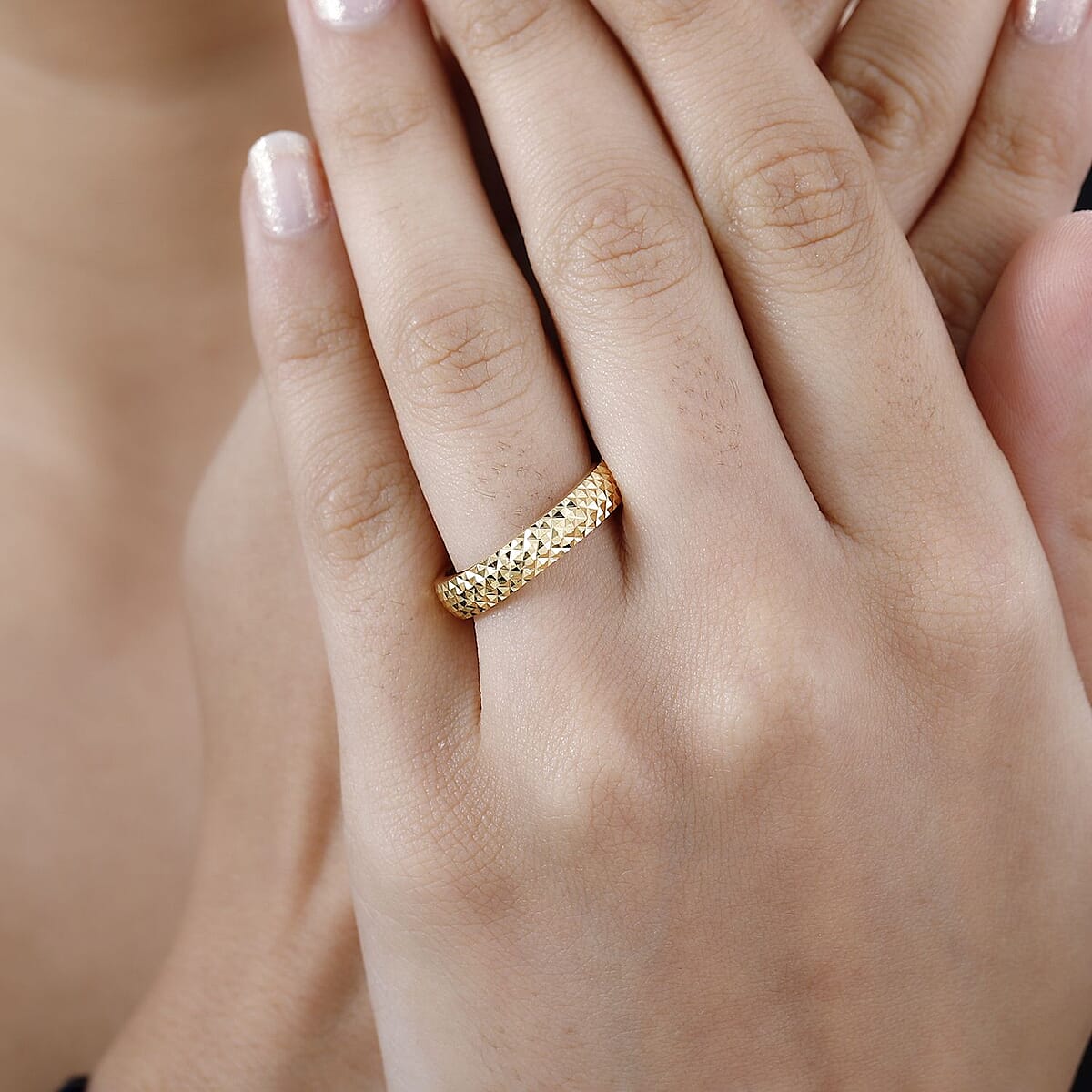 24K Vermeil Yellow Gold Over Sterling Silver Diamond-Cut Band Ring (Size 7.0) 2.60 Grams image number 2