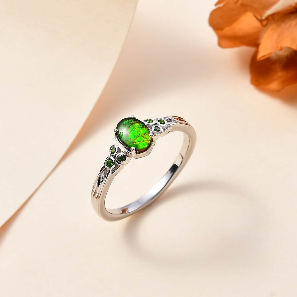 Canadian Ammolite (Ovl 7x5mm), Chrome Diopside Ring in Platinum Over Sterling Silver (Size 10.0) 0.07 ctw image number 1