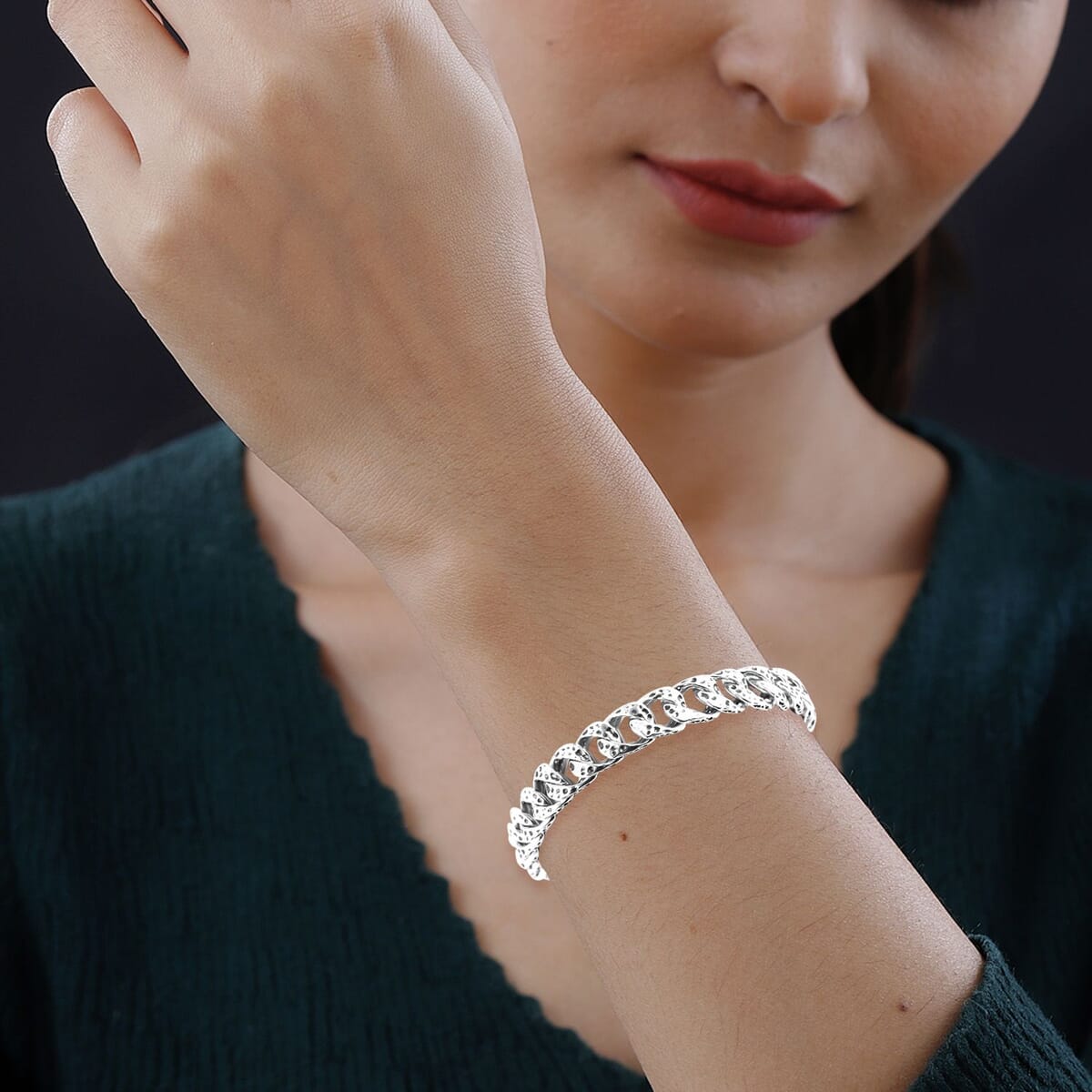 Bali Legacy Sterling Silver Hammer with Tulang Naga Bracelet (8.00 In) 25.70 Grams image number 2