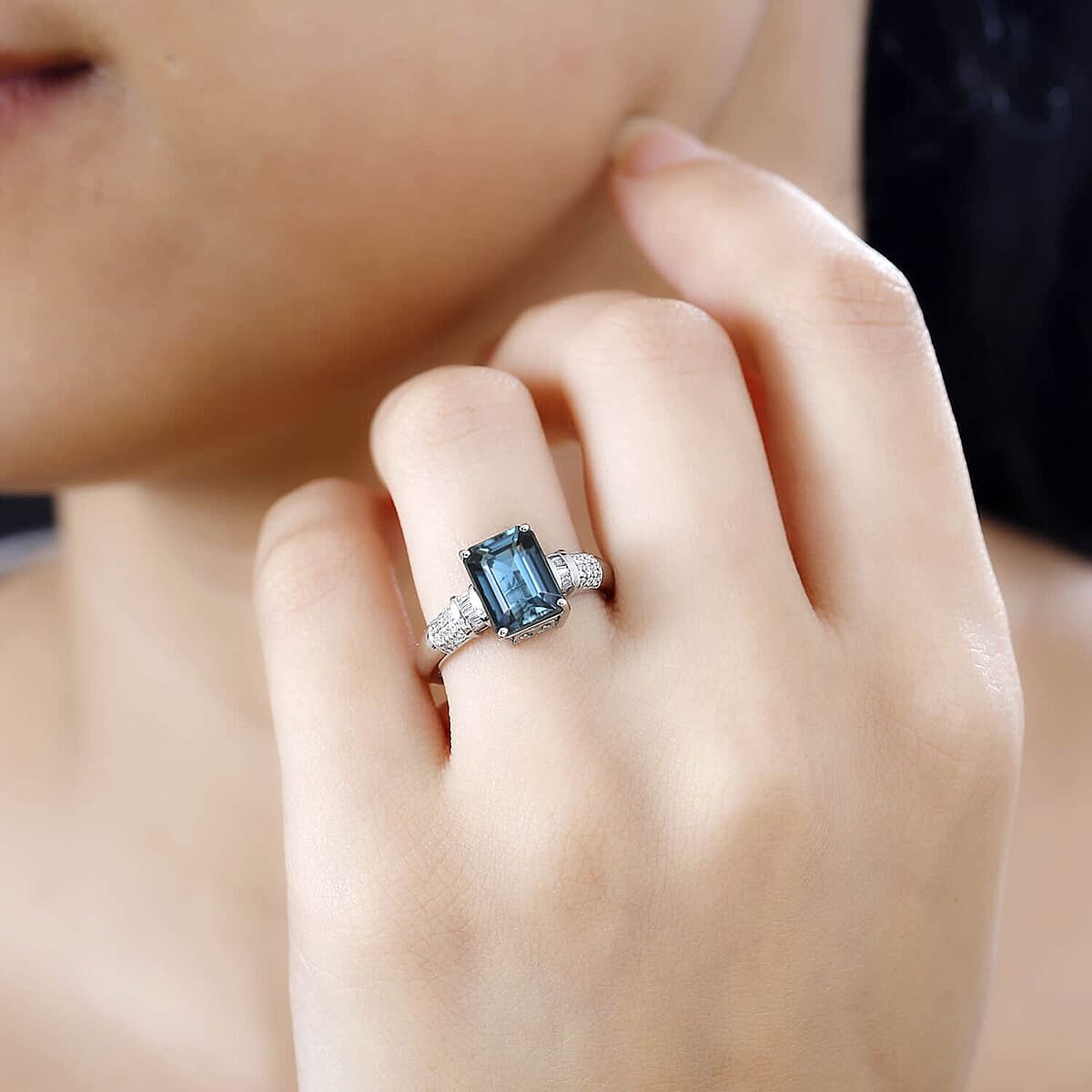 Certified & Appraised Rhapsody AAAA Monte Belo Indicolite and E-F VS Diamond 3.50 ctw Ring in 950 Platinum (Size 9.5) 6.30 Grams image number 2