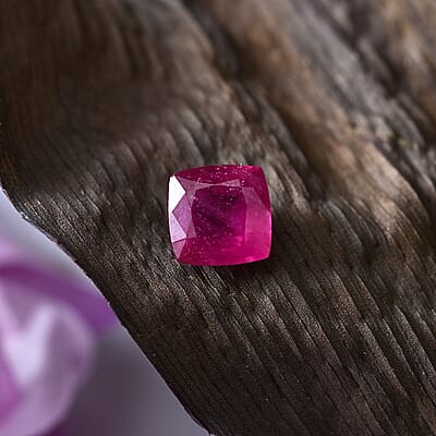 Niassa Ruby (FF) (Cush 6x6 mm) 1.33 ctw
