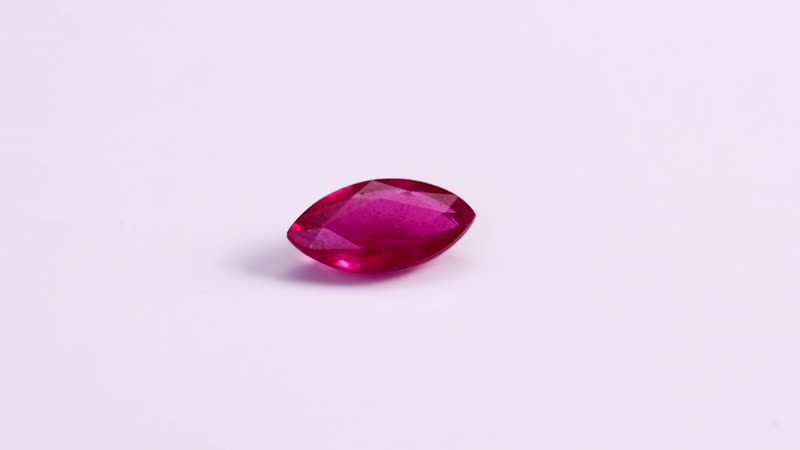 Niassa Ruby (FF) (Mrq 10x5 mm) 1.07 ctw