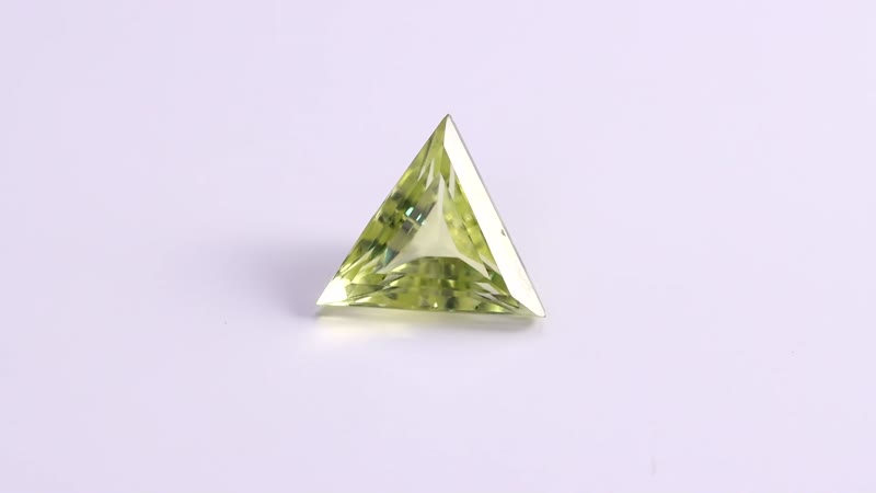 AAA Brazilian Green Gold Quartz (Triangle 15 mm) 7.54 ctw
