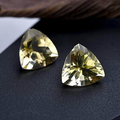 Set of 2 Brazilian Green Gold Quartz (Trl 10 mm) 6.11 ctw