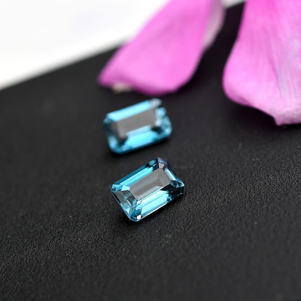 Set of 2 London Blue Topaz (Oct 6x4 mm) 1.12 ctw image number 1