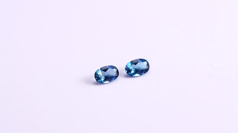 Set of 2 London Blue Topaz (Oval 6x4 mm) 0.97 ctw