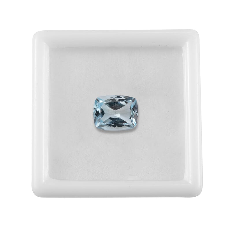 Sky Blue Topaz (Cush 10x8 mm) 3.34 ctw