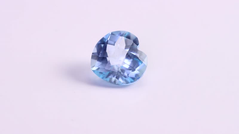 AA Sky Blue Topaz (Hrt 10 mm) 4.00 ctw Loose gemstone