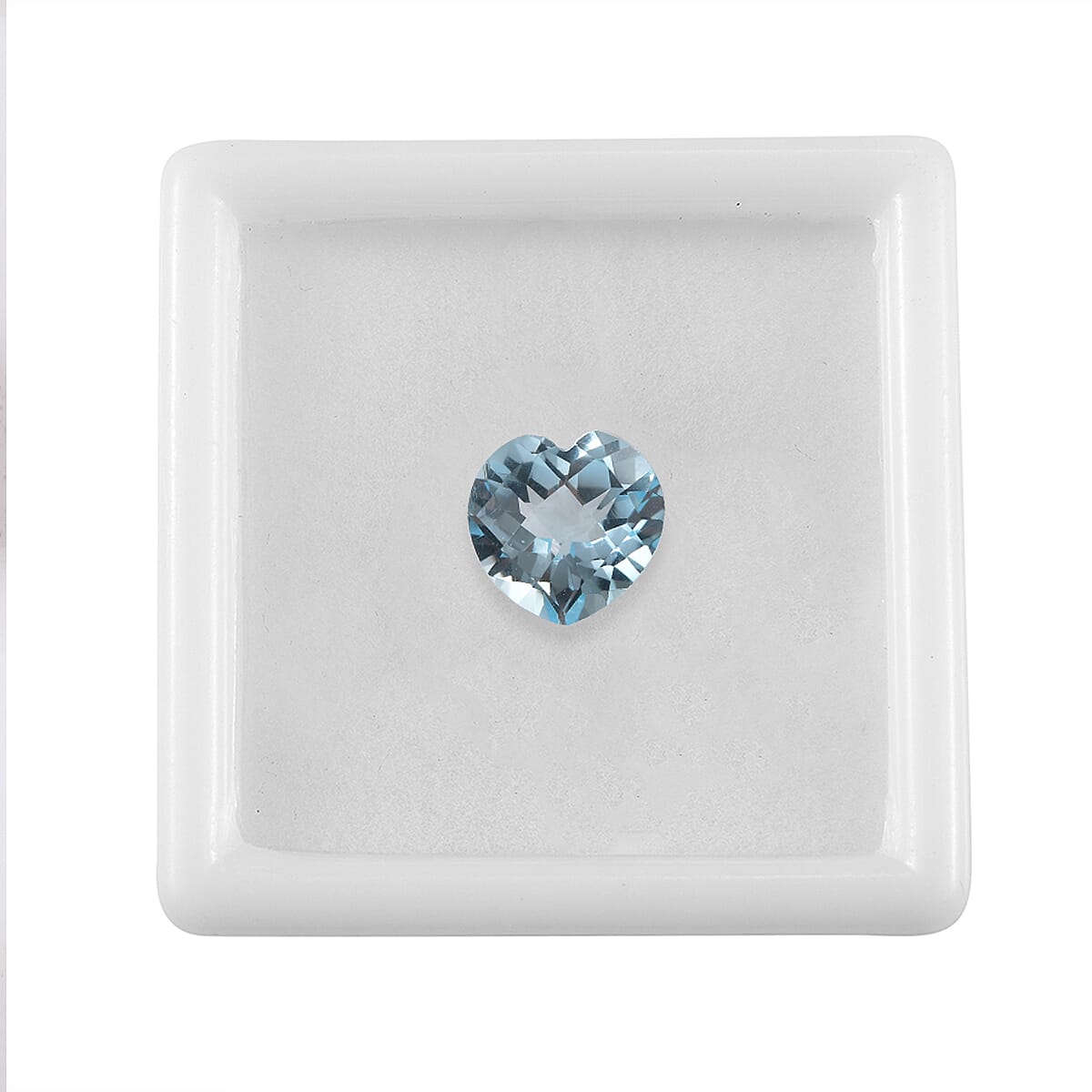 AA Sky Blue Topaz (Hrt 10 mm) 4.00 ctw Loose gemstone