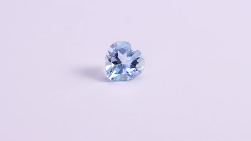 Sky Blue Topaz (Hrt 7 mm) 1.17 ctw Loose gemstone