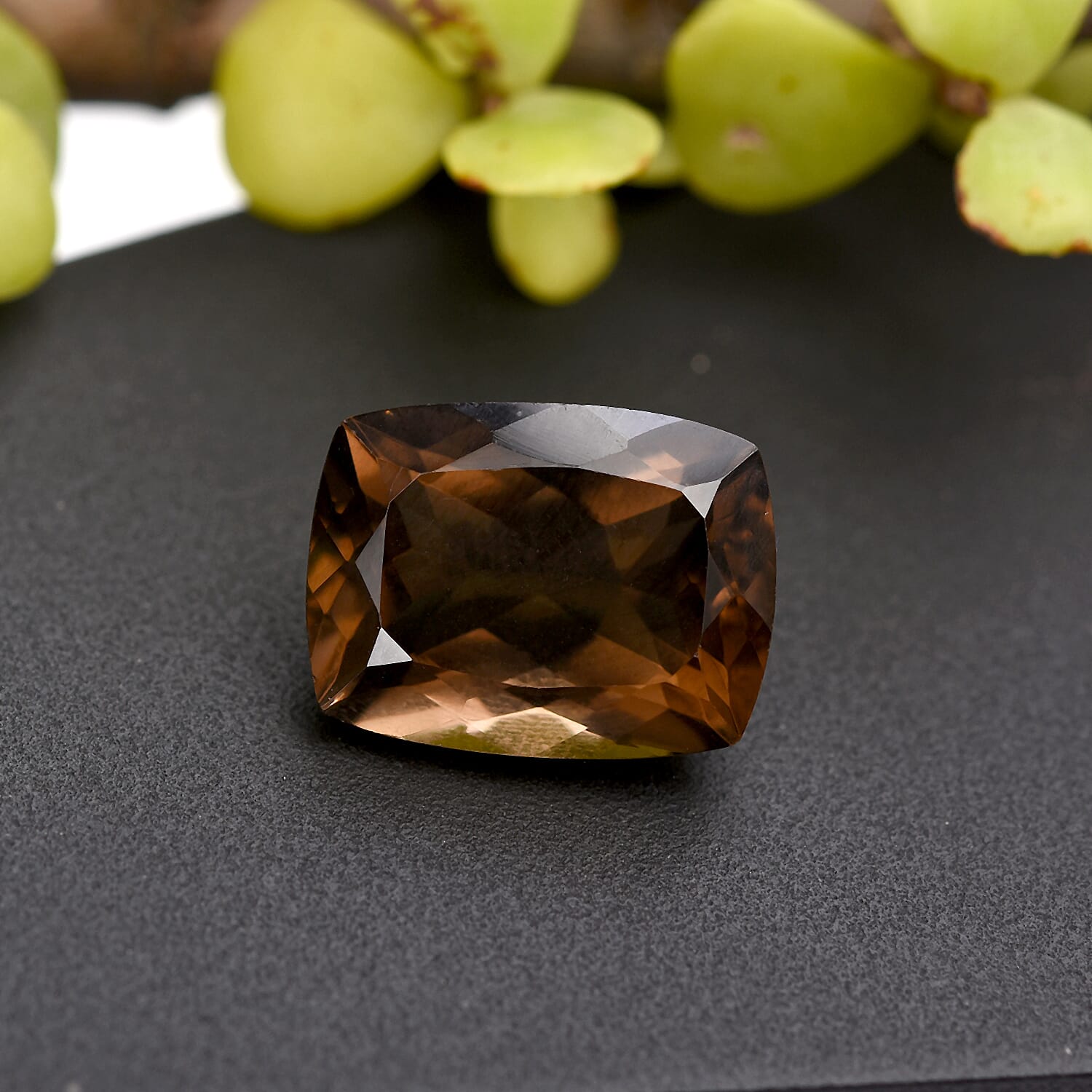 Brazilian Smoky Quartz (Cush 16x12 mm) 9.50 ctw