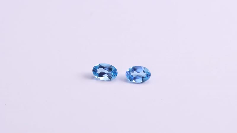 Set of 2 AA Swiss Blue Topaz (Oval 6x4 mm) 0.89 ctw