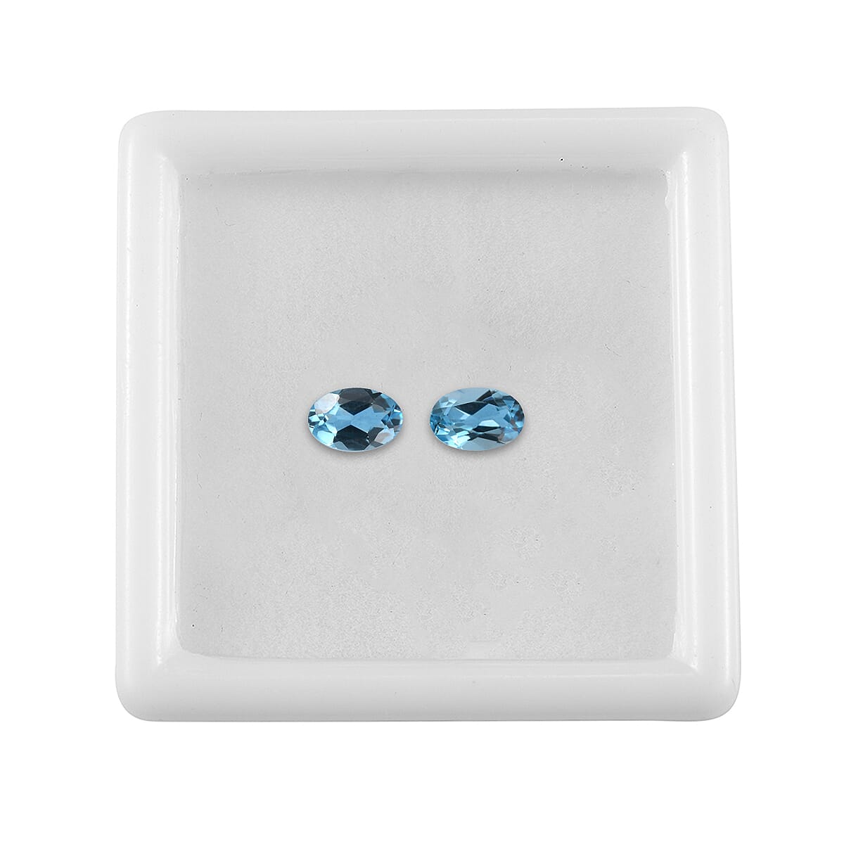 Set of 2 AA Swiss Blue Topaz (Oval 6x4 mm) 0.89 ctw