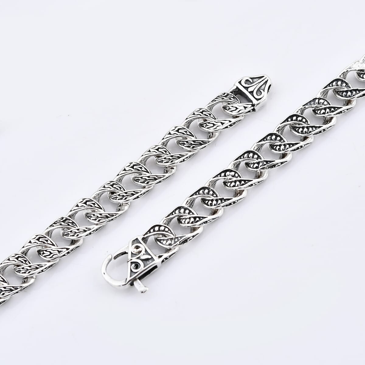 Bali Legacy Dragon Skin with Tulang Naga Necklace in Sterling Silver 47.50 Grams 18 Inches image number 4