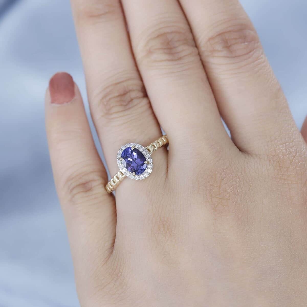 Luxoro Premium Tanzanite and Moissanite 1.60 ctw Ring in 10K Yellow Gold (Size 9.0) image number 2