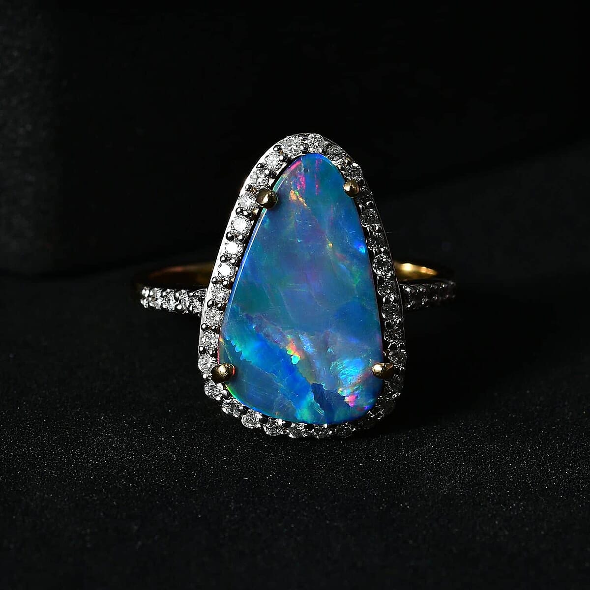 Luxoro 14K Yellow Gold Premium Boulder Opal Doublet and G-H I2 Diamond Halo Ring (Size 7.5) 3.60 ctw image number 2