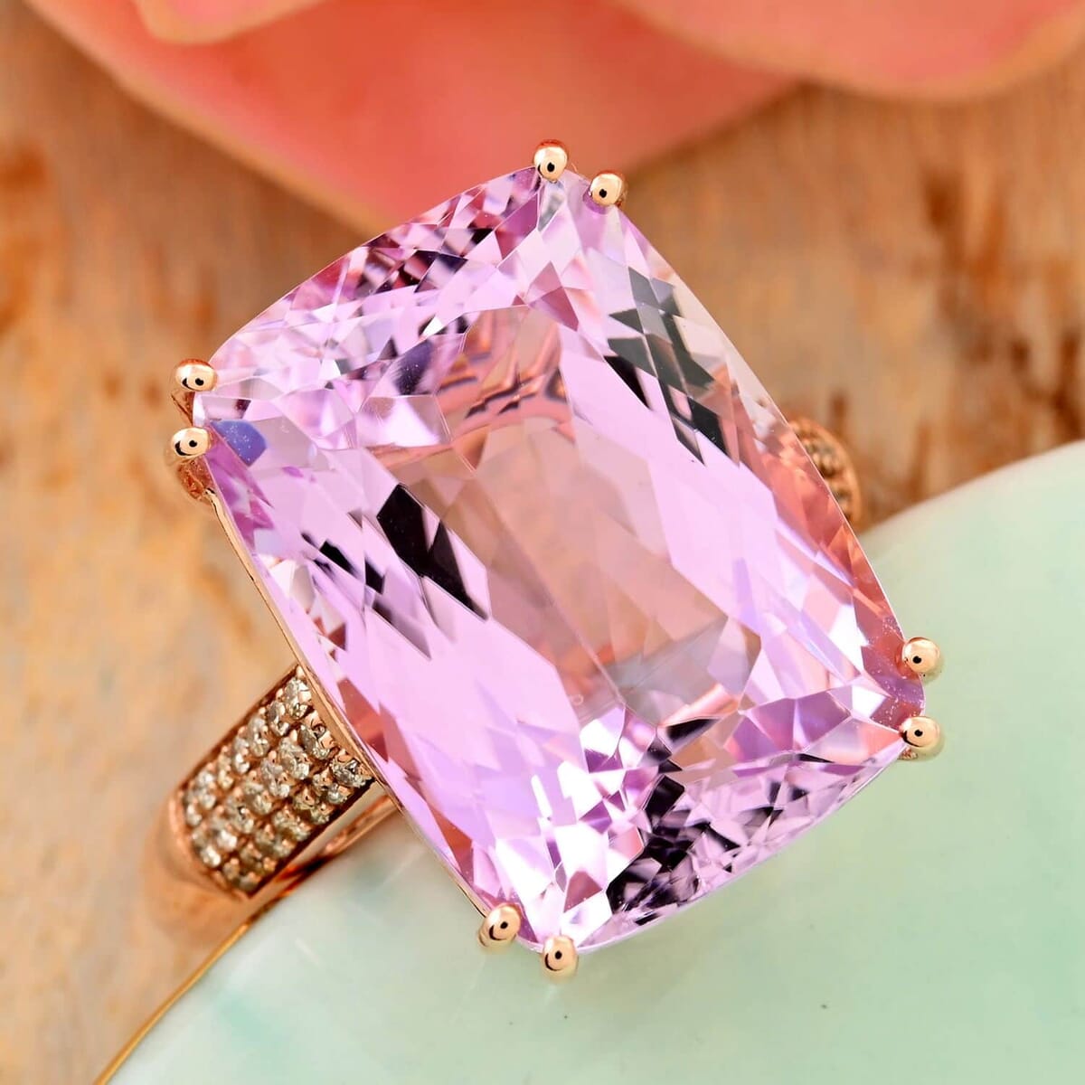 Certified & Appraised Luxoro AAA Martha Rocha Kunzite and G-H I2 Diamond 10.40 ctw Ring in 10K Rose Gold (Size 8.5) 4.90 Grams image number 1