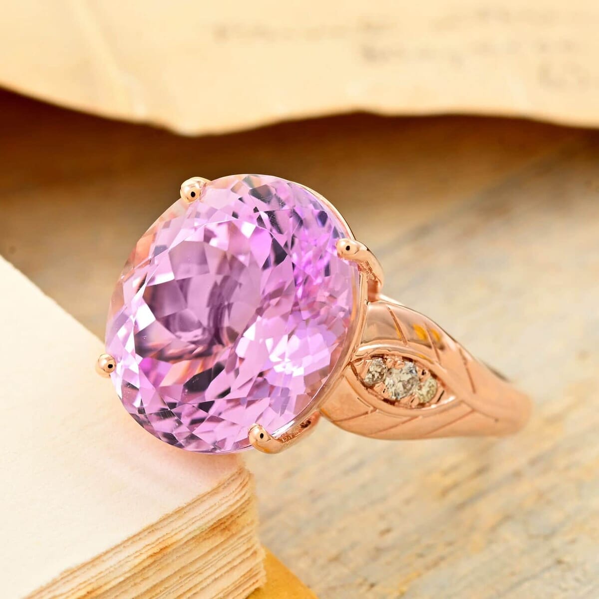 Certified & Appraised Luxoro AAA Martha Rocha Kunzite and G-H I2 Diamond 10.50 ctw Ring in 10K Rose Gold (Size 7.5) 4.15 Grams image number 1