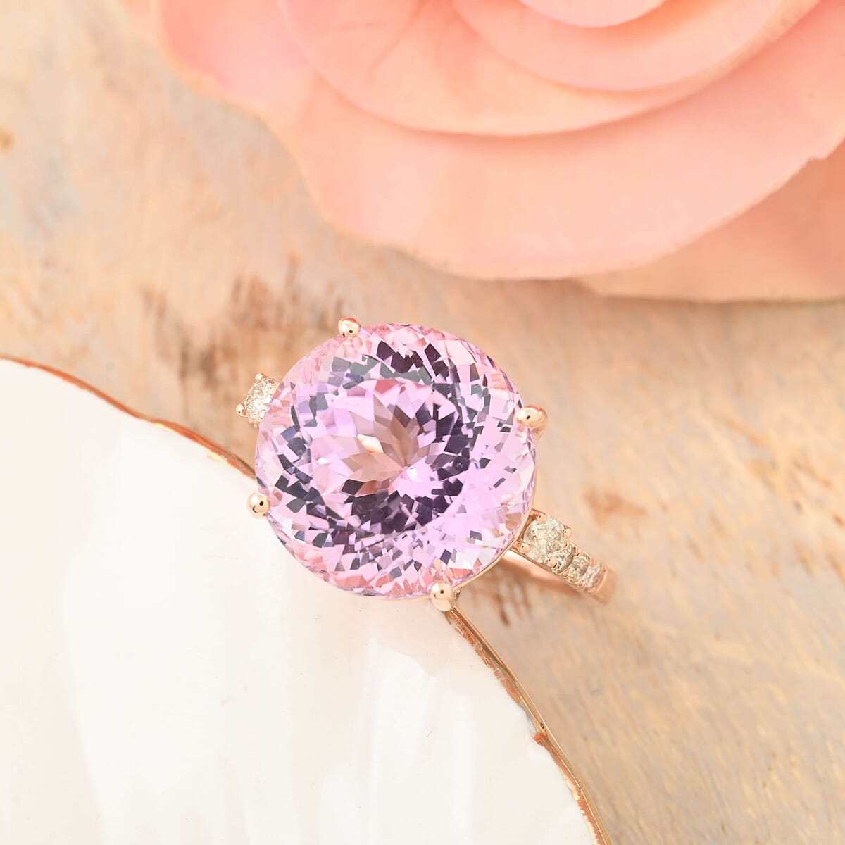Certified & Appraised Luxoro AAA Martha Rocha Kunzite and G-H I2 Diamond 12.00 ctw Ring in 10K Rose Gold (Size 7.5) image number 1