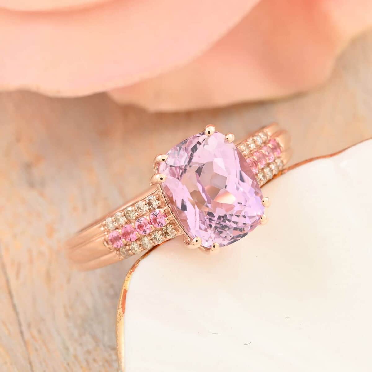 Certified & Appraised Luxoro 10K Rose Gold AAA Martha Rocha Kunzite, Diamond (G-H, I2) (0.28 cts) Ring (Size 9.0) 12.00 ctw image number 1