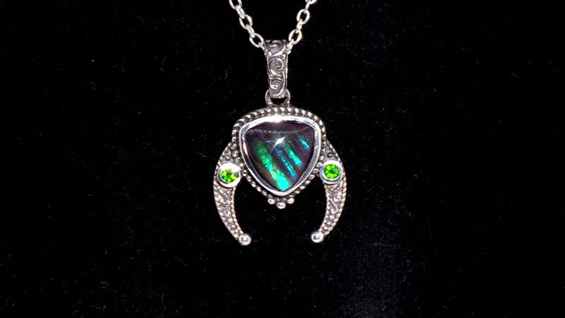 Artisan Crafted Canadian Ammolite and Chrome Diopside Pendant in Sterling Silver 0.10 ctw