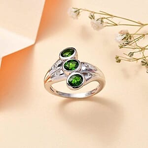 Chrome Diopside and White Zircon 1.27 ctw 3 Stone Ring in Platinum Over Sterling Silver (Size 5.5)
